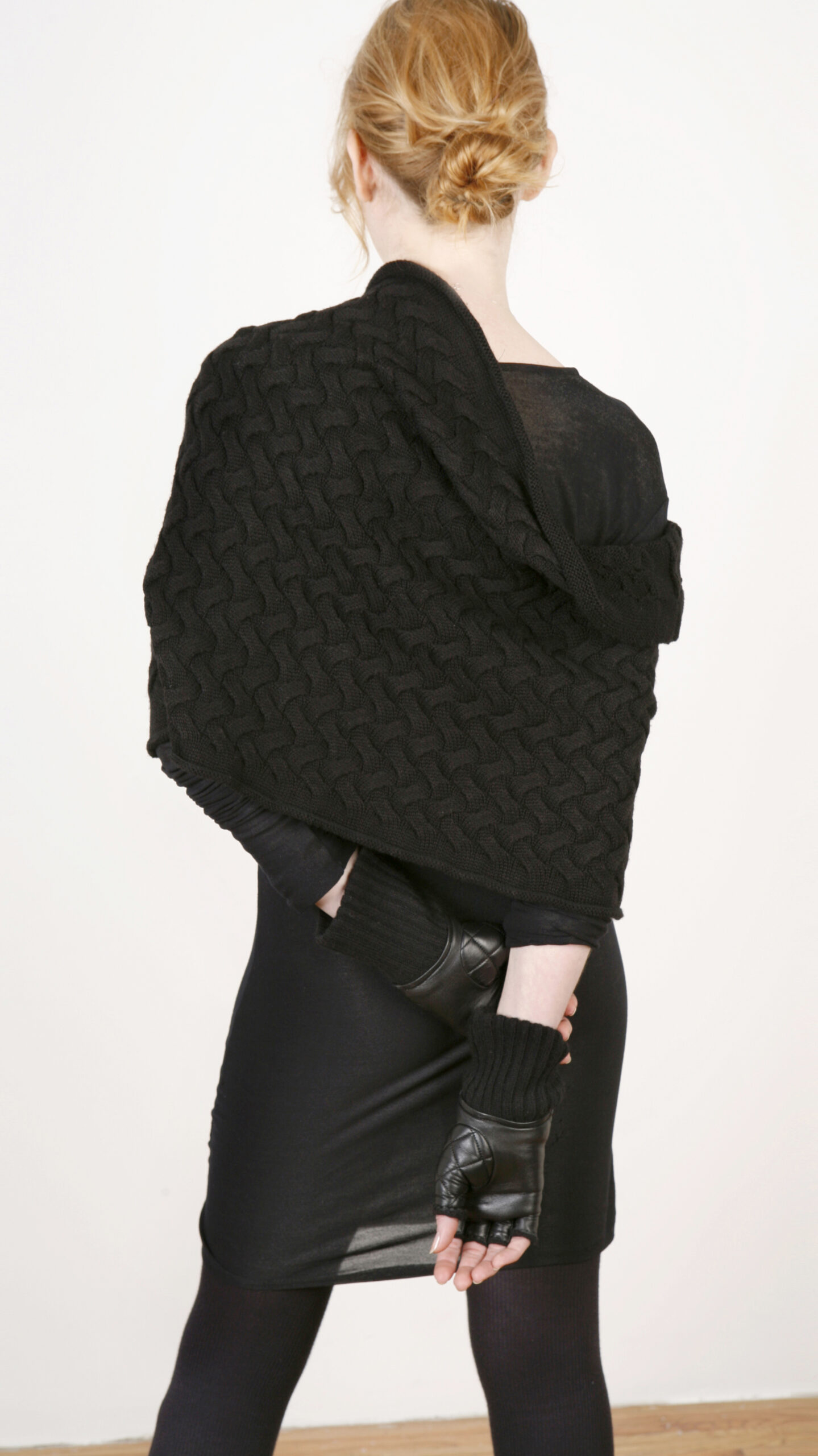 Lauren Urstadt cashmere knit cape